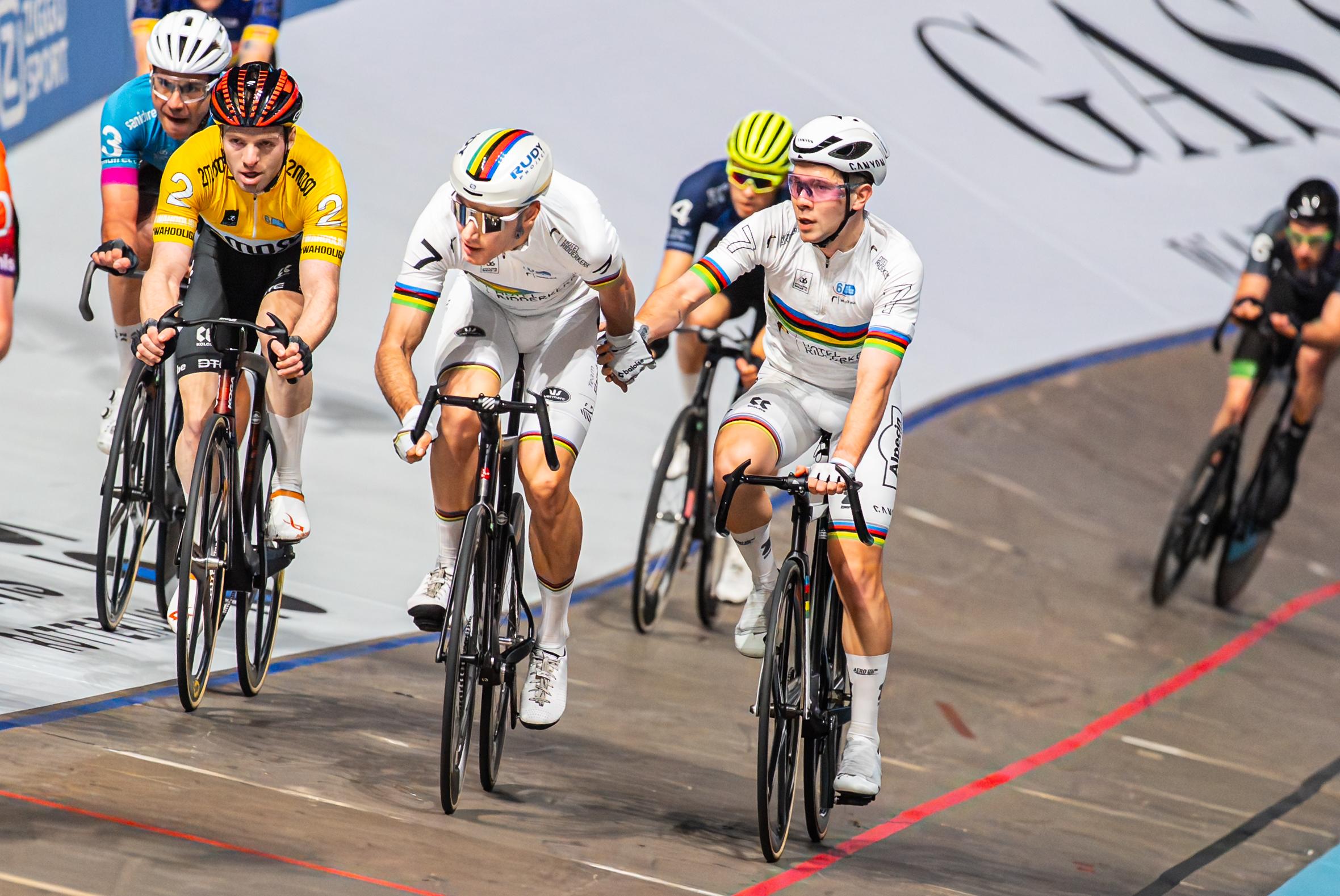 Dag 5: Wereldkampioenen pakken met twee punten voorsprong de leiding